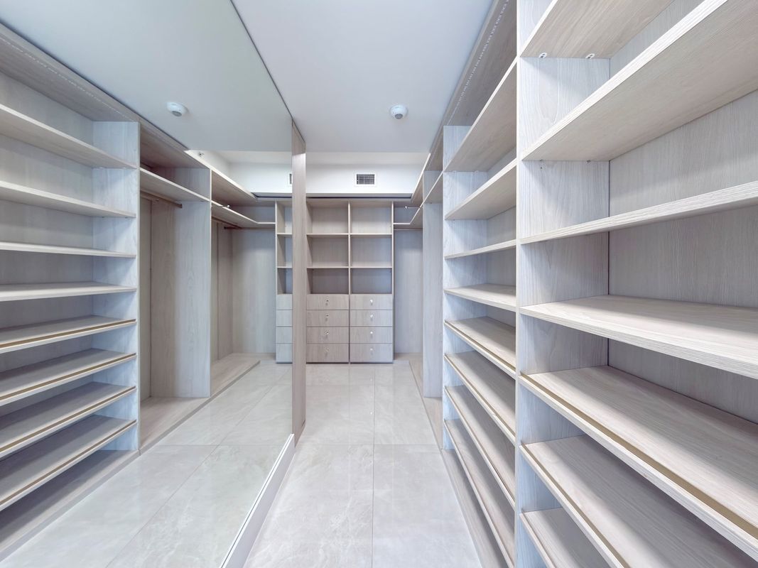 Building Photo - 1300 Brickell Bay Dr