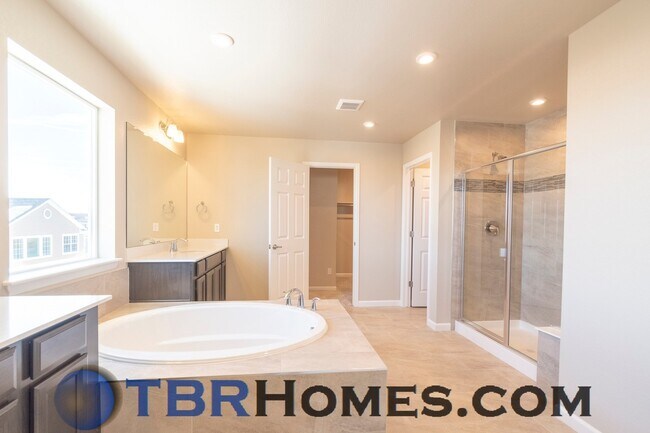 Building Photo - 9521 Market Dr