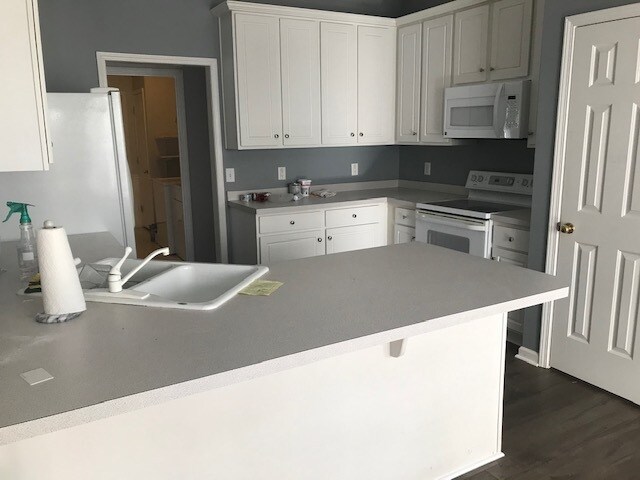 Building Photo - 503 Walkingstick Way