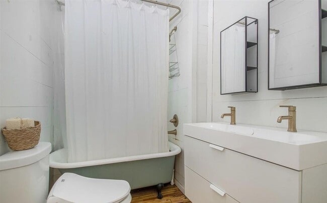 Building Photo - Adorable 2BR House for Rent!