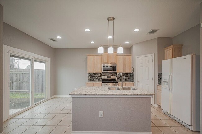 Building Photo - 4510 Sherwood Green Ct