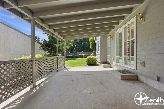 Building Photo - 2103 NE 161st Pl
