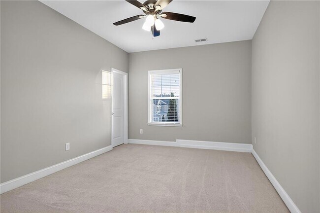 Building Photo - 3515 Knobcone Dr