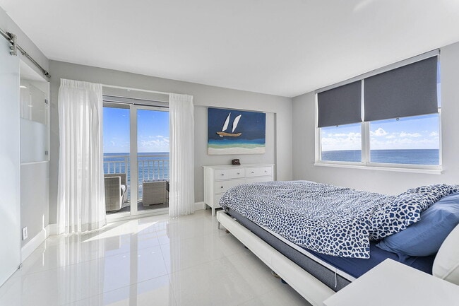 Building Photo - 4505 S Ocean Blvd