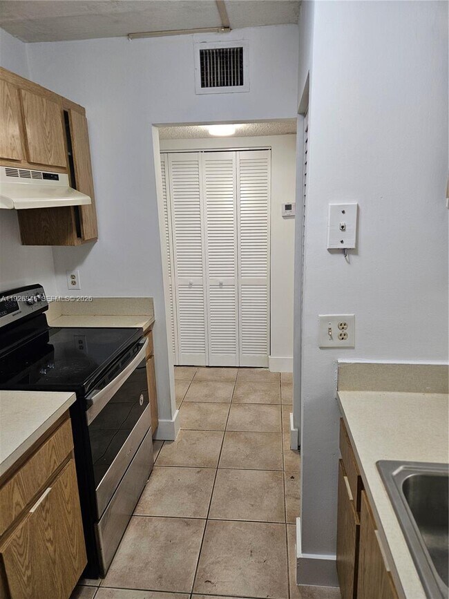 Building Photo - 3272 NW 102nd Terrace