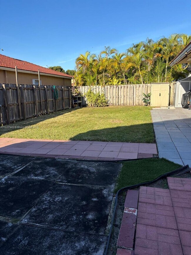 Building Photo - 16487 SW 56th Terrace