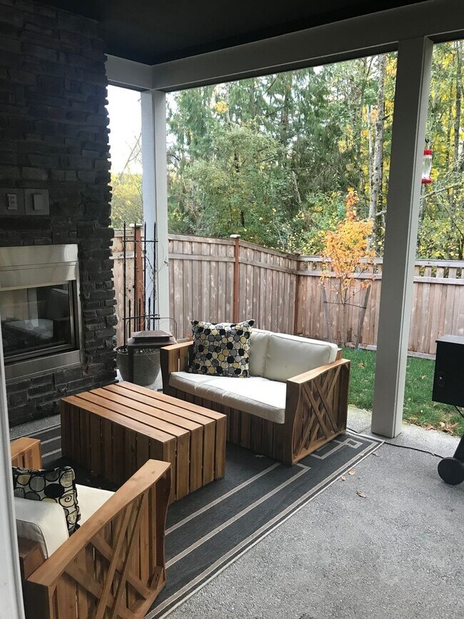 Building Photo - 4bd/3ba House in Tehaleh