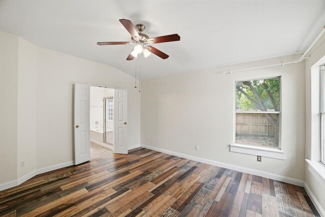 Building Photo - 700 Horizon Trail