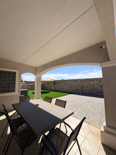 Spacious, fully landscaped backyard - 3119 Sunny Prairie Dr
