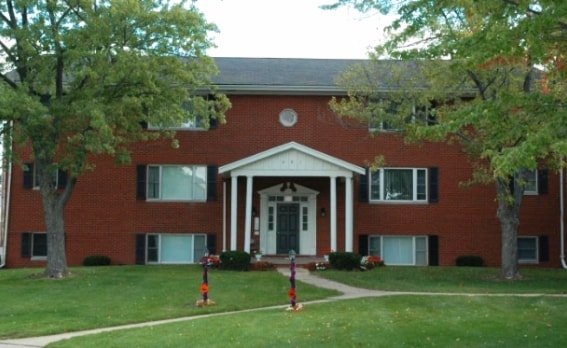 Primary Photo - Riley/Bradley Apartments