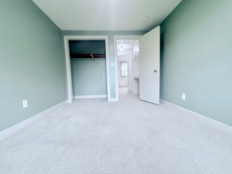 Bed #2 - 1407 W 2nd St