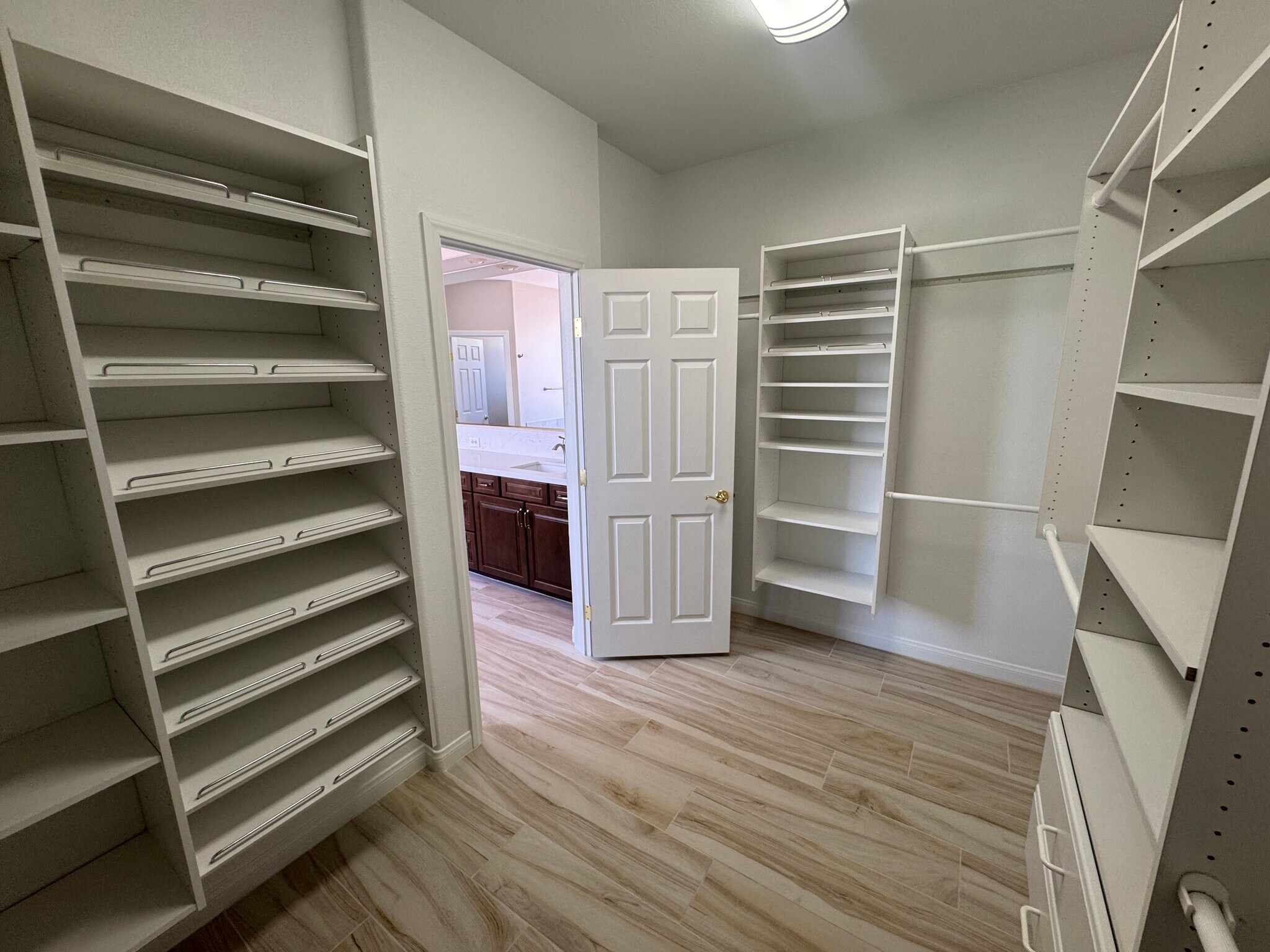 Building Photo - 712 Pinnacle Heights Ln