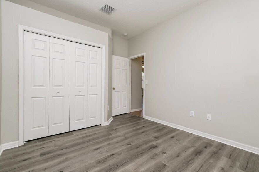 Building Photo - 1031 Windton Oak Dr