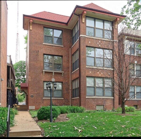 Exterior Building - 5671 Waterman Blvd
