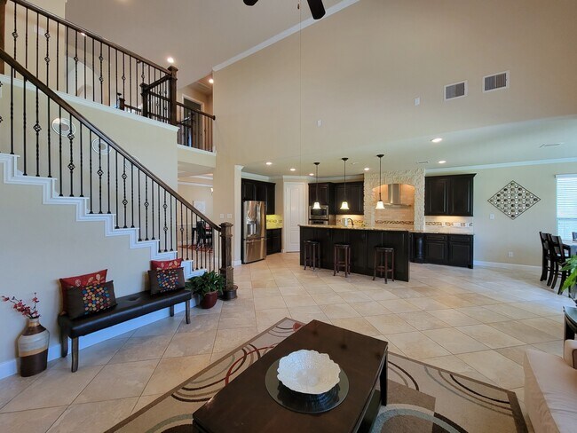 Building Photo - 715 Charleston Heights Ln