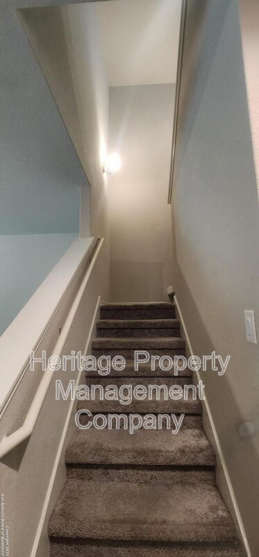 Building Photo - 7115 Mesa Cliffs