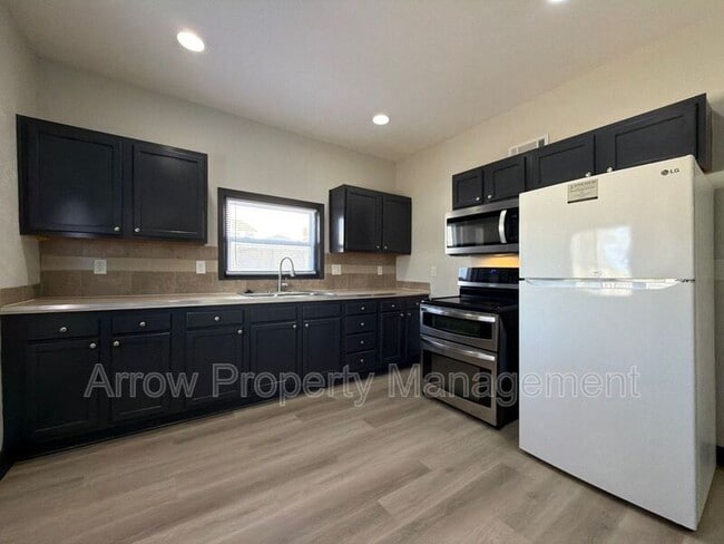 Building Photo - 1535 S 22nd St