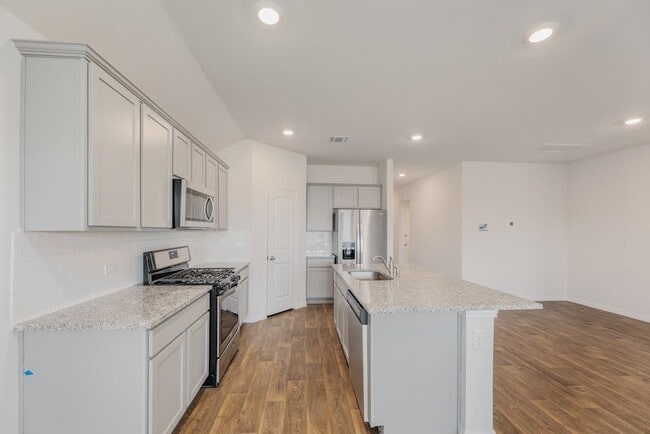 Building Photo - 21012 Abigail Fillmore Rd