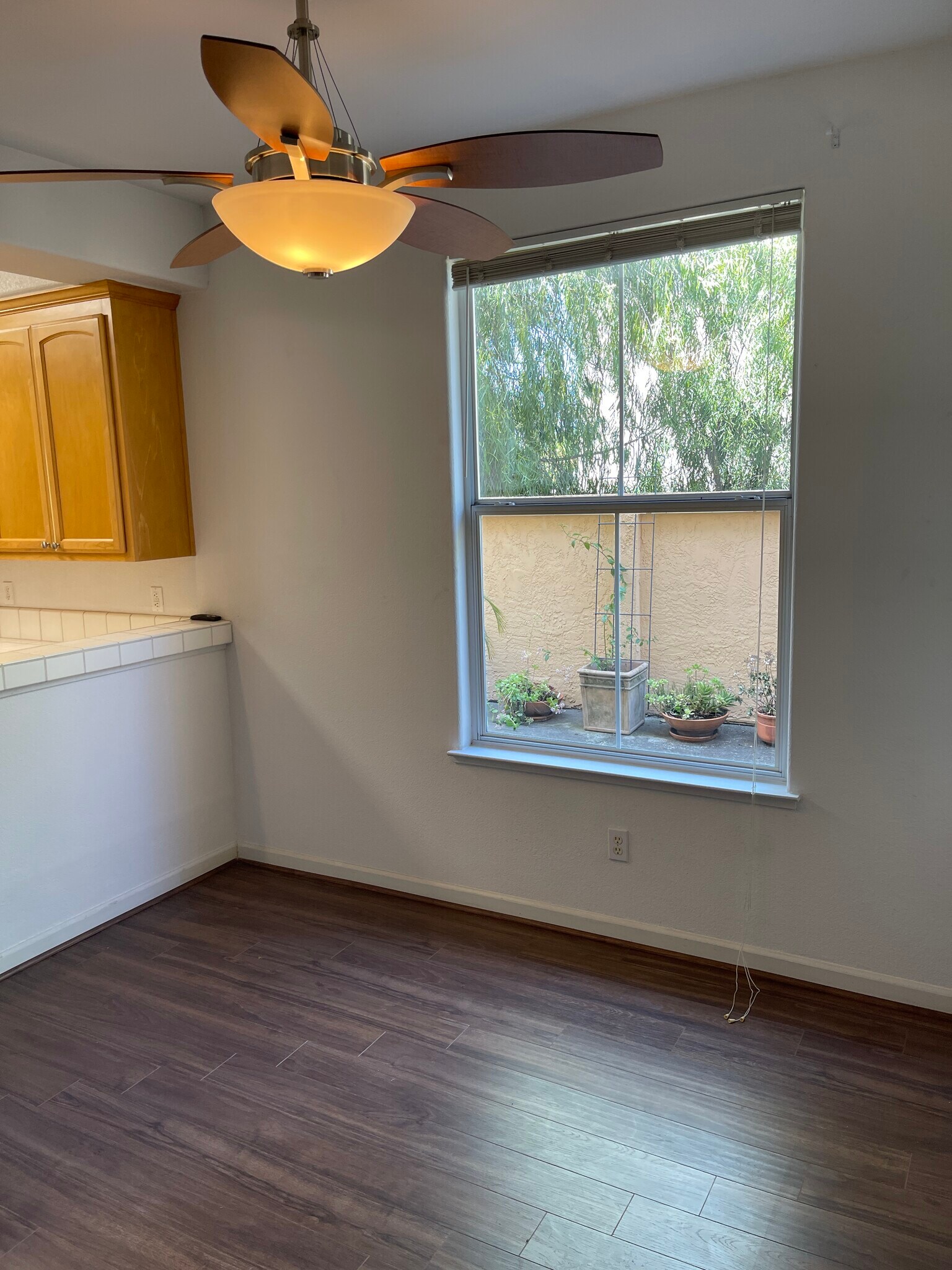 Building Photo - 375 Hope St