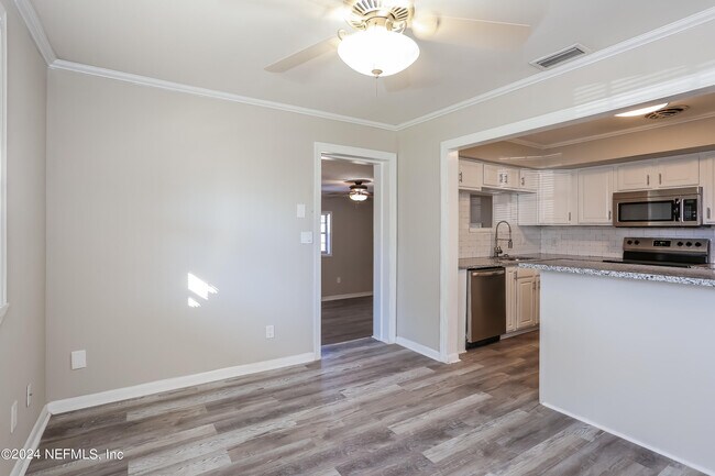 Building Photo - 11251 Andrea Dr