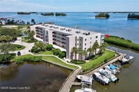 Building Photo - 6061 N River Run Dr