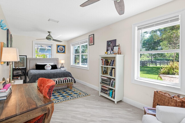 Building Photo - 15161 Collecting Canal Rd