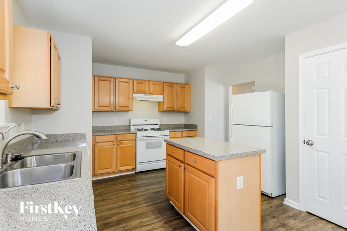 Building Photo - 12710 Cedar Crossings Dr