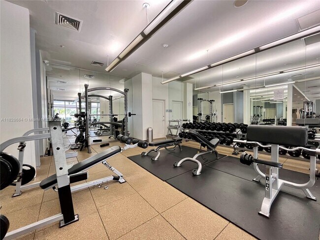 Building Photo - 10275 Collins Ave