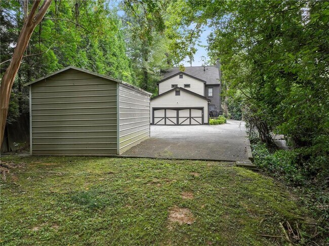 Building Photo - 3345 Habersham Rd NW