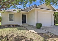 Building Photo - Open Living, Private Backyard, Great Location