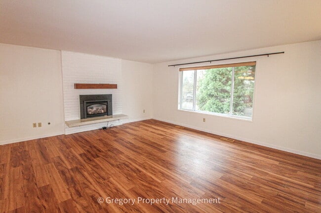 Building Photo - 13508 131st Pl NE