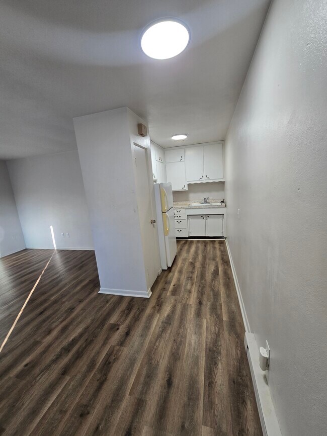 Building Photo - Kennedy