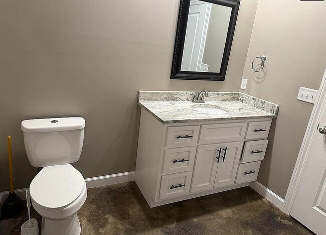 Building Photo - 119 Brookvale Cir