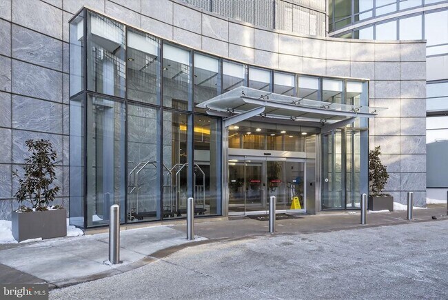 Building Photo - 2101 Market St