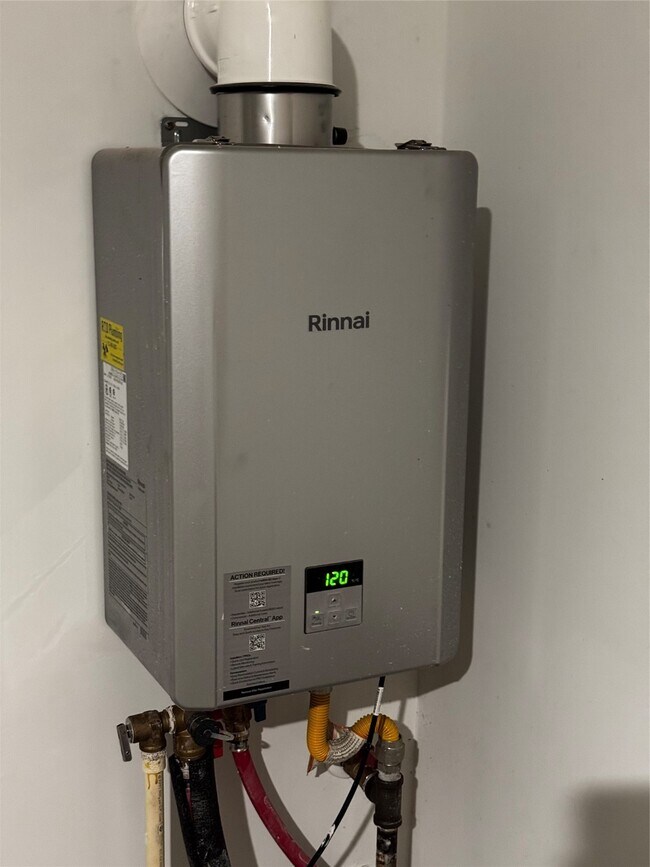 Building Photo - 2407 Cherry Ruby Dr