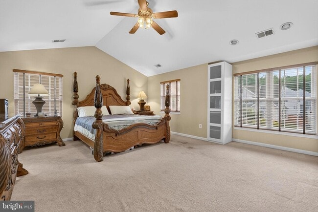 Building Photo - 13016 Pilgrims Inn Dr