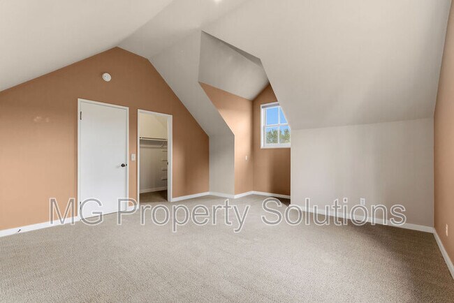 Building Photo - 5151 Nicasio Valley Rd