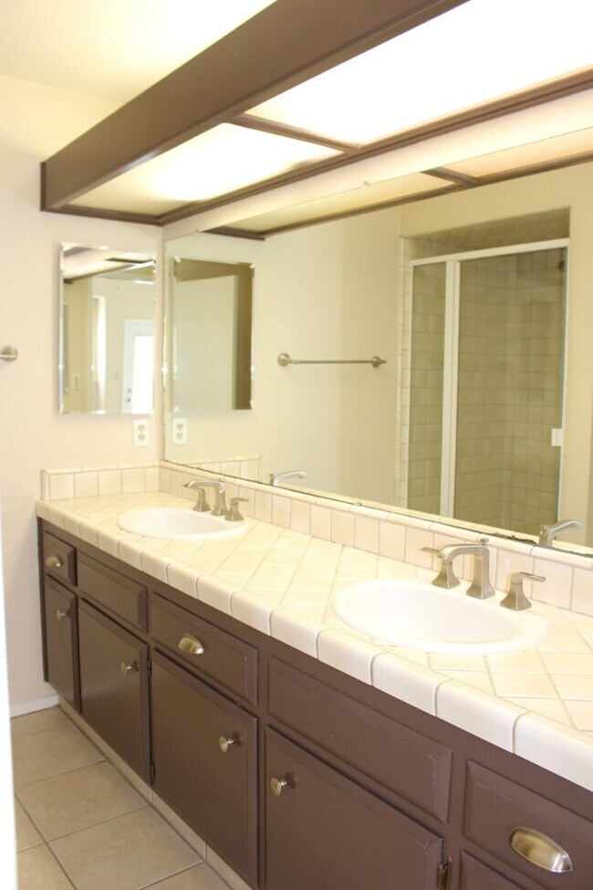 Building Photo - 3505 Huachuca Way