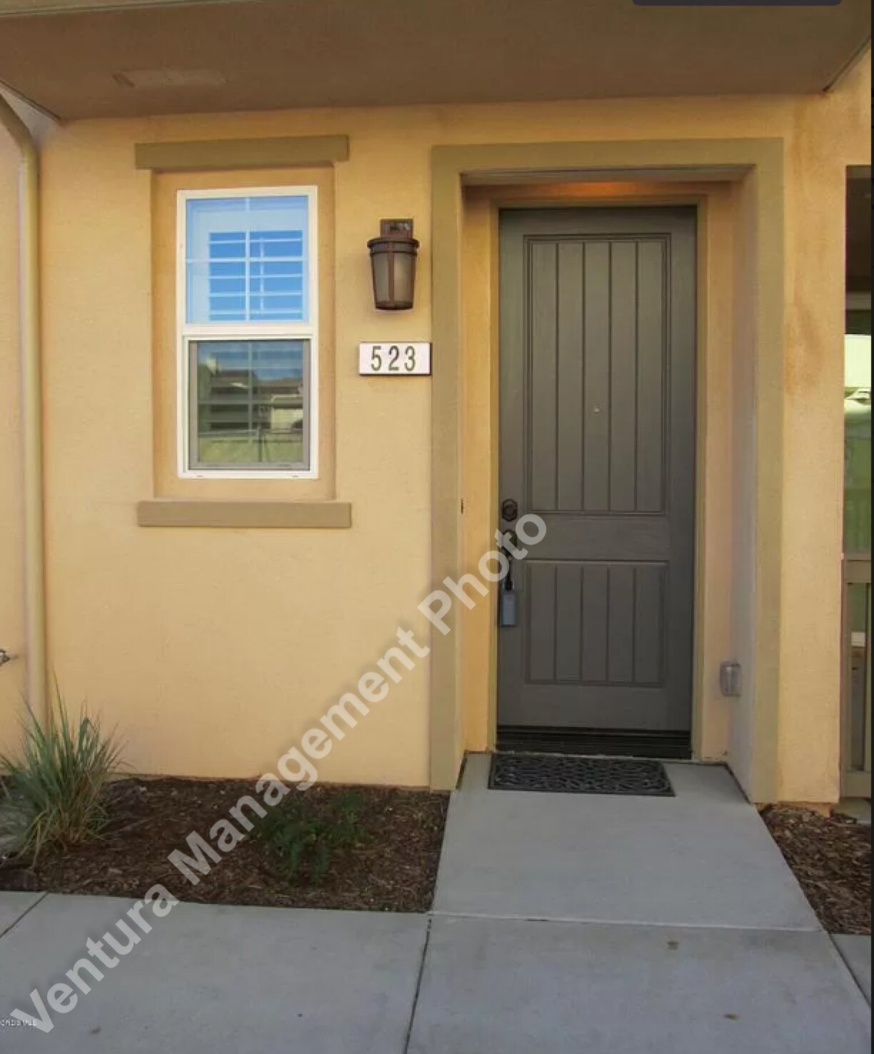 Building Photo - 523 Pioneer St