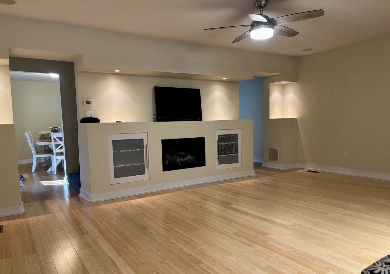 Building Photo - 1738 E 71st St