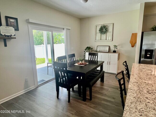 Building Photo - 5030 Big Pine Dr