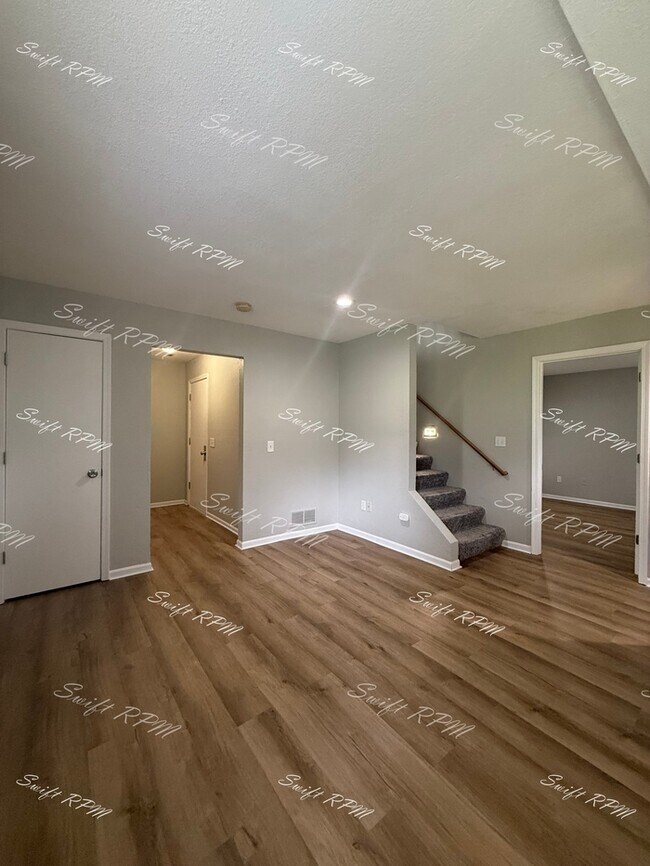 Building Photo - 8957 Hauser St