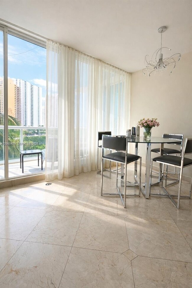 Building Photo - 16400 Collins Ave