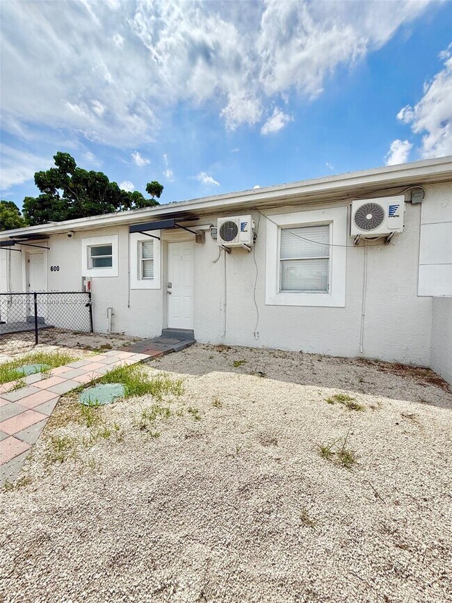 Primary Photo - 600 NW 116th Terrace