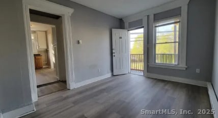 Building Photo - 570 Broad St