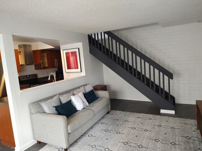 Building Photo - 2641 Anchor Ave