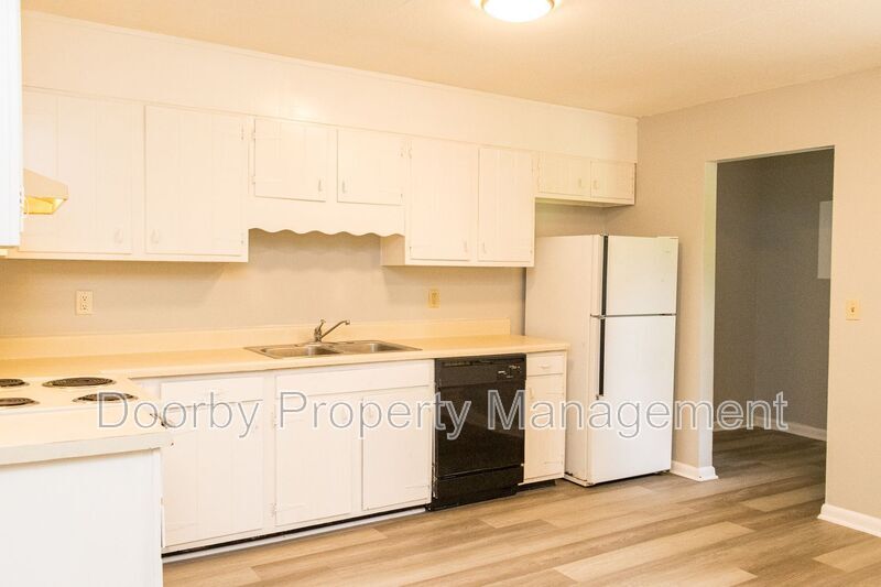 Building Photo - 5038 Cameron Ln