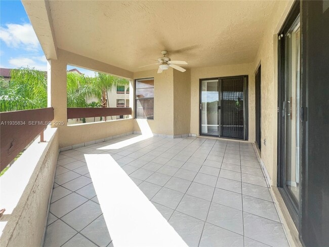 Building Photo - 9255 SW 125th Ave