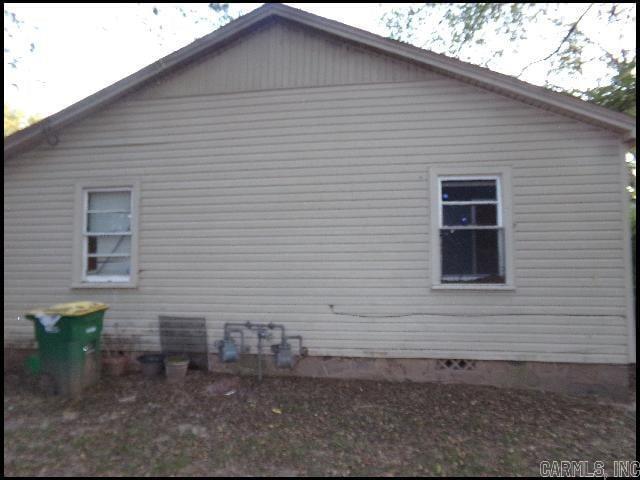 Building Photo - 2115 W 16th St