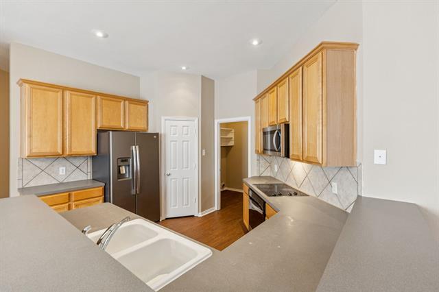 Building Photo - 5104 Avery Ln